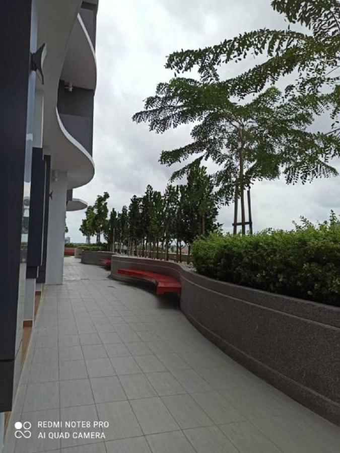 Zulanie Suite at Troika Residence, Cozy&Comfort, Free Wifi&Netflix Kota Bharu Zewnętrze zdjęcie